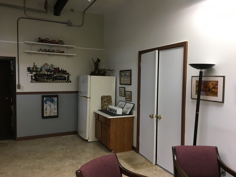 More Photos Of 130 E O'Hara St, Mc Donald Freestanding For Sale