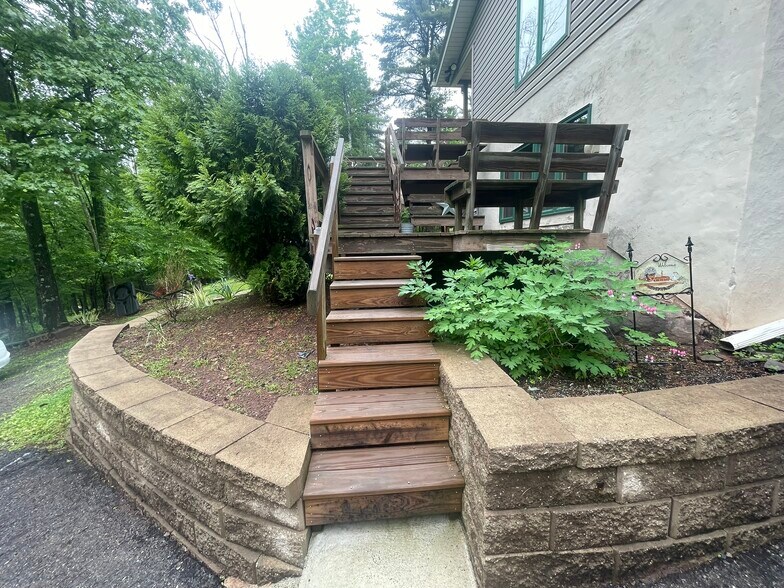 More Photos Of 853 Fairview Rd, Howard Apartments For Sale