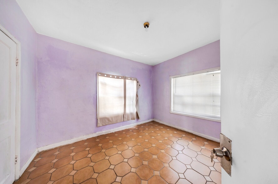 More Photos Of 2728 Sw 3rd St, Miami Multifamily For Sale