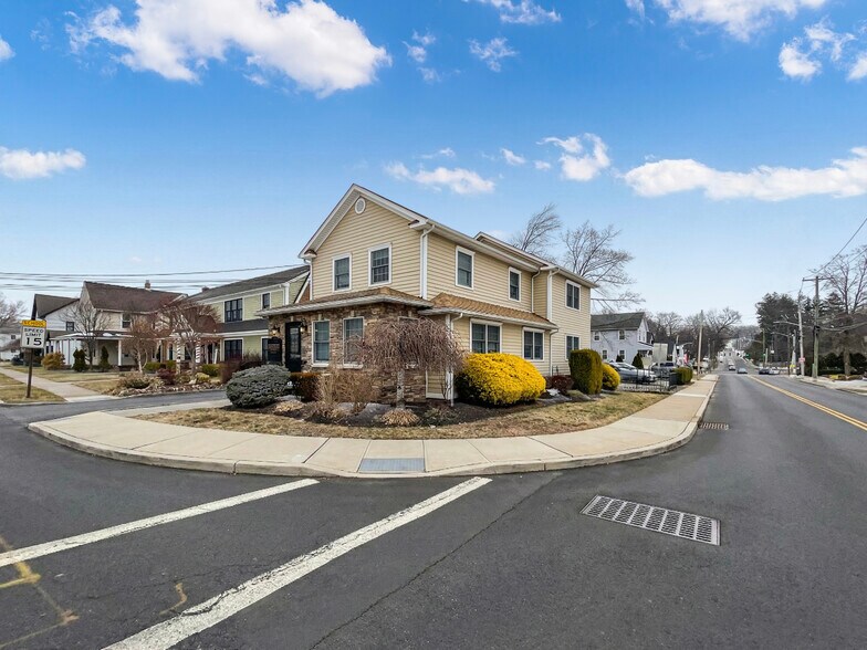 Primary Photo Of 146 Maple Ave, New City Office For Sale