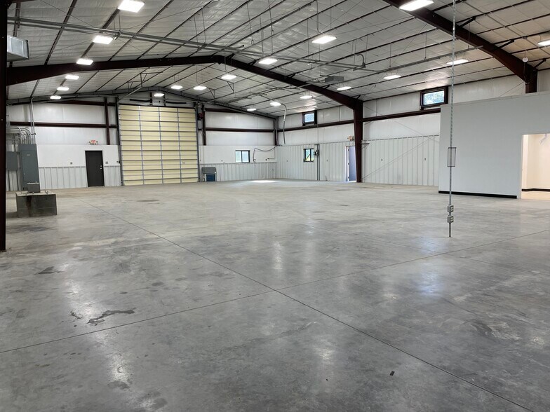 More Photos Of 813 Joe Black Rd, Williamston Warehouse For Lease