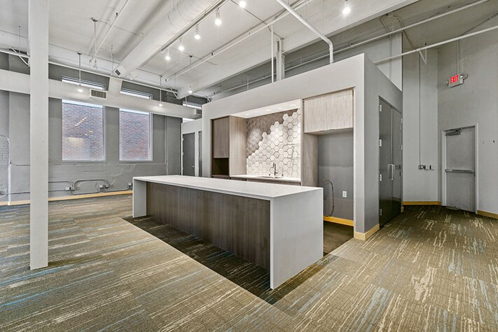 More Photos Of 1112-1128 Harmon Pl, Minneapolis Office For Sale