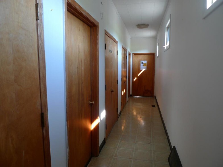 More Photos Of 7024 North Rd, North Religious Facility For Sale