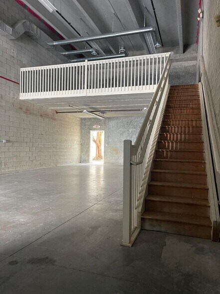 More Photos Of 14141-14157 SW 119th Ave, Miami Light Distribution For Lease