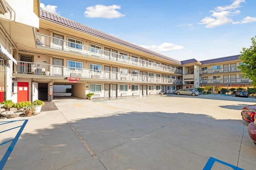 More Photos Of 2156 E Colorado Blvd, Pasadena Hotel For Sale