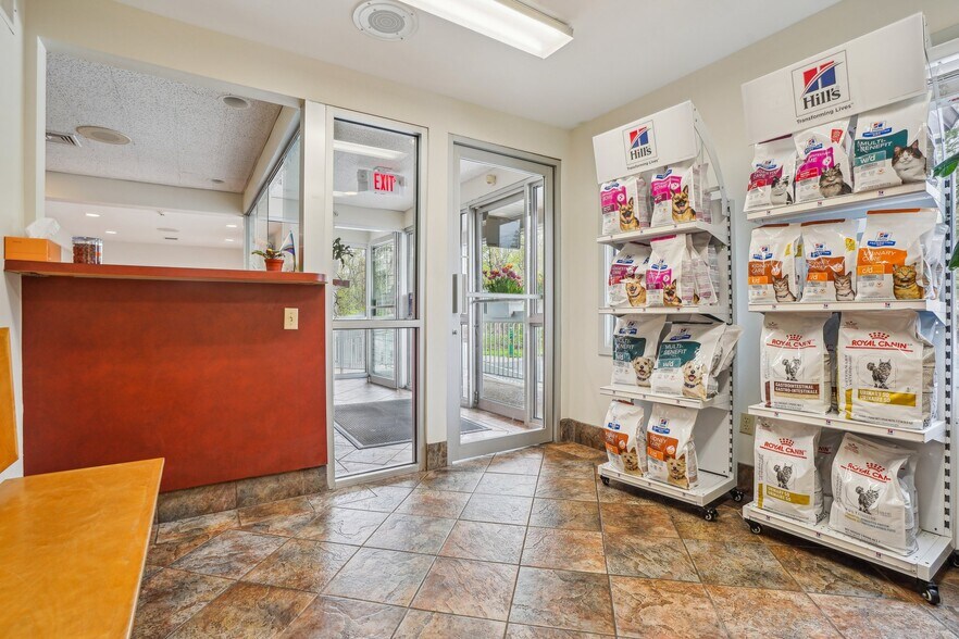 More Photos Of 455 Newark Pompton Tpke, Wayne Office Residential For Sale