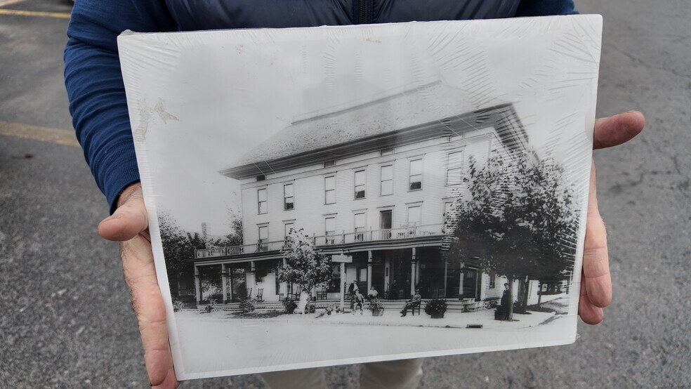 More Photos Of 335 Riverside Dr, Clayton Hotel For Sale