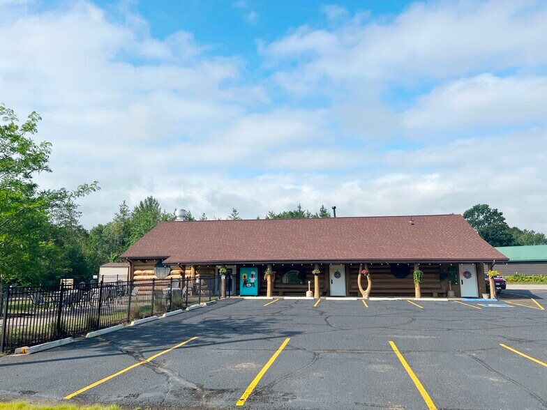 More Photos Of 2793 State 371 SW, Pine River General Retail For Sale