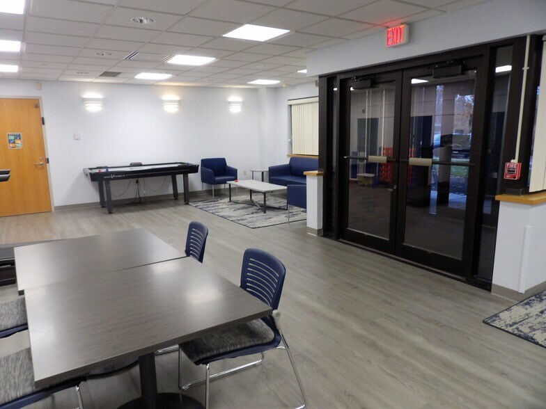 More Photos Of 8445 Munson Rd, Mentor Medical For Sale