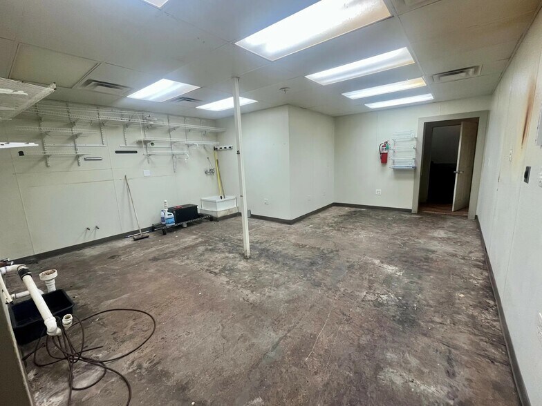 More Photos Of 116 S Main St, Luther Storefront Retail Office For Sale