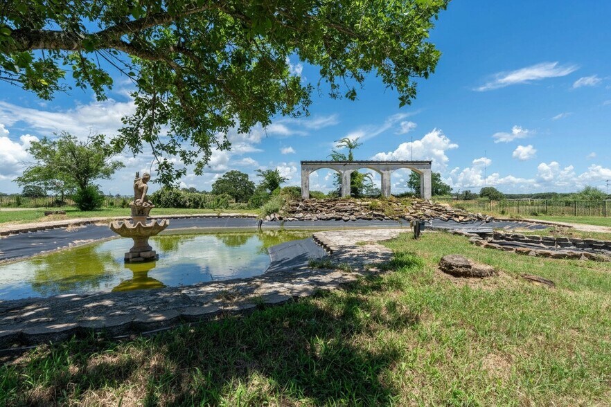 More Photos Of 3345 E Austin St, Giddings Land For Sale