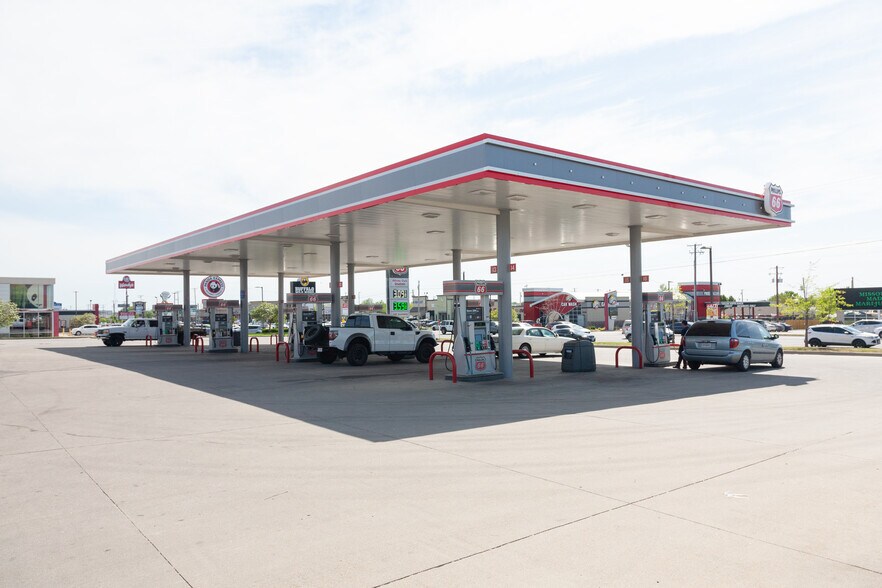 More Photos Of 1503 S Range Line Rd, Joplin Service Station For Sale