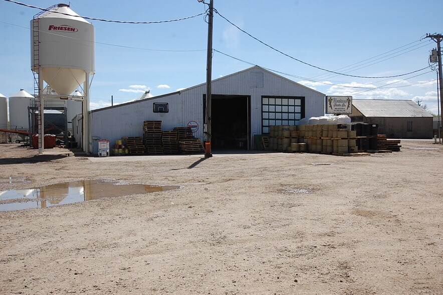 Primary Photo Of 415 9th Ave NE, Sidney Distribution For Sale