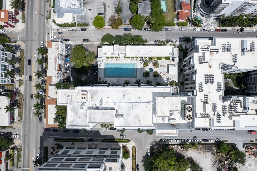 More Photos Of 333 NE 24th St, Miami Office Residential For Lease