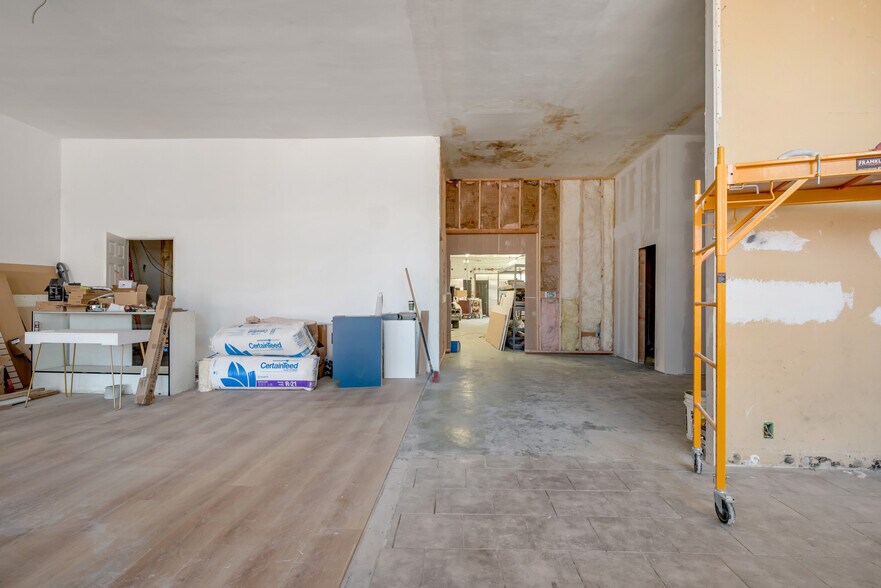 More Photos Of 200 N Cherokee Ln, Lodi Storefront For Sale