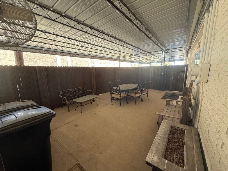 More Photos Of 3706 Mockingbird Ln, Amarillo Office For Sale