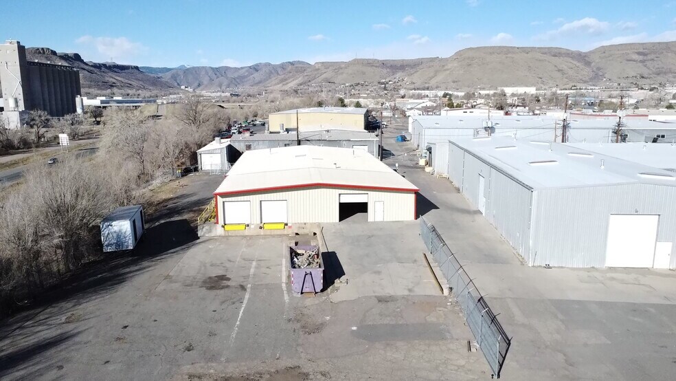 More Photos Of 14902 W 44th Ave, Golden Distribution For Lease