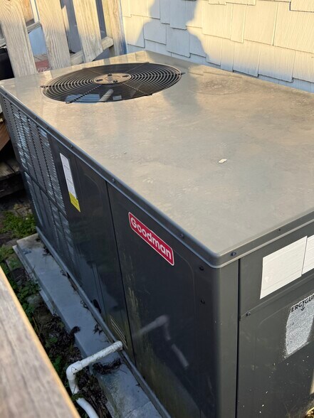 More Photos Of 313 HWY 84 hwy, Cairo Flex For Sale