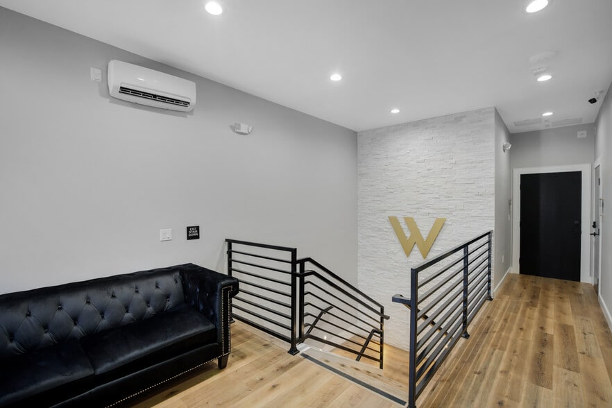 More Photos Of 10440 Burbank Blvd, North Hollywood Office For Sale
