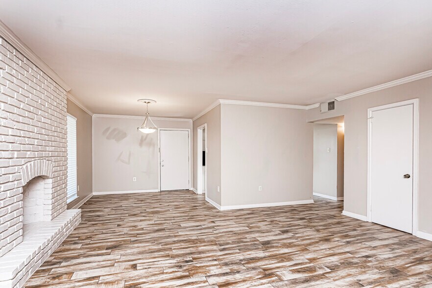 More Photos Of 901 Saint Rose Ave, Baton Rouge Apartments For Sale