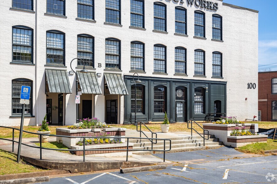 More Photos Of 1513 E Cleveland Ave, East Point Unknown For Sale