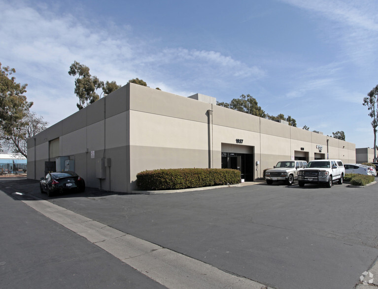 Primary Photo Of 1937-1941 Blair Ave, Santa Ana Light Manufacturing For Lease