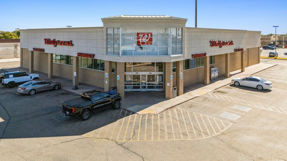 More Photos Of 2417 82nd St, Lubbock Drugstore For Sale