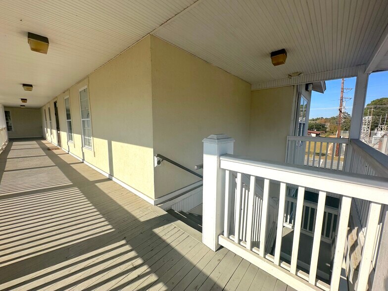 More Photos Of 1149 Cornell Ave, Savannah Medical For Lease