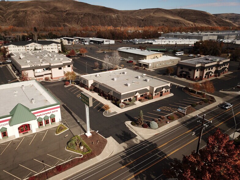 More Photos Of 3703 River Rd, Yakima Office For Lease