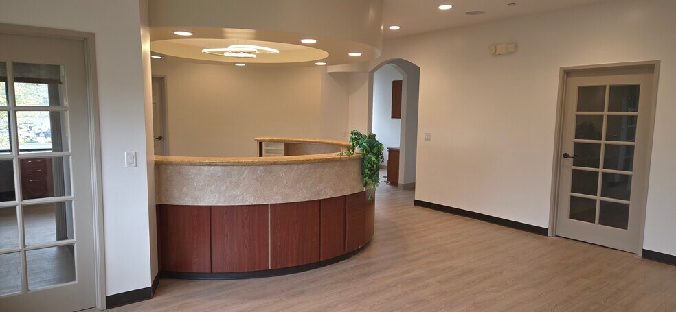 More Photos Of 25251 Paseo de Alicia, Laguna Hills Medical For Lease