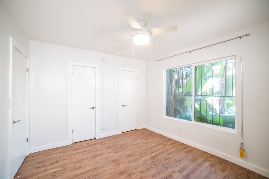 More Photos Of 127 S St Andrews Pl, Los Angeles Apartments For Sale