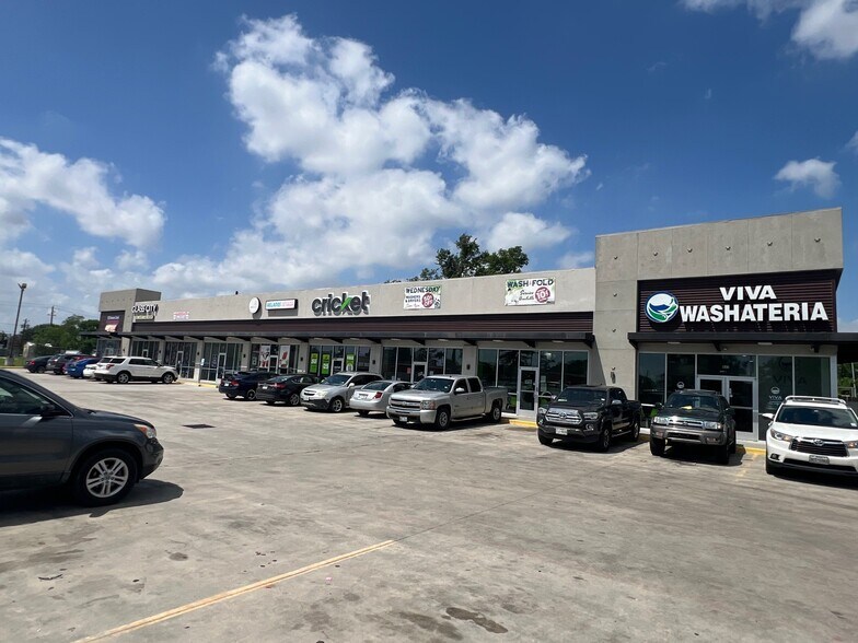 More Photos Of 822 Freeport, Houston General Retail For Lease