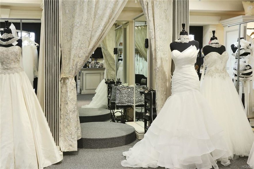 More Photos Of 35 S Middletown Rd, Nanuet Office For Lease