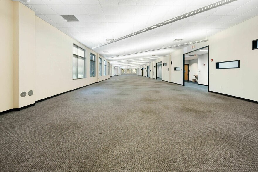 More Photos Of 200 N Richard Jackson Blvd, Panama City Beach Office For Sale