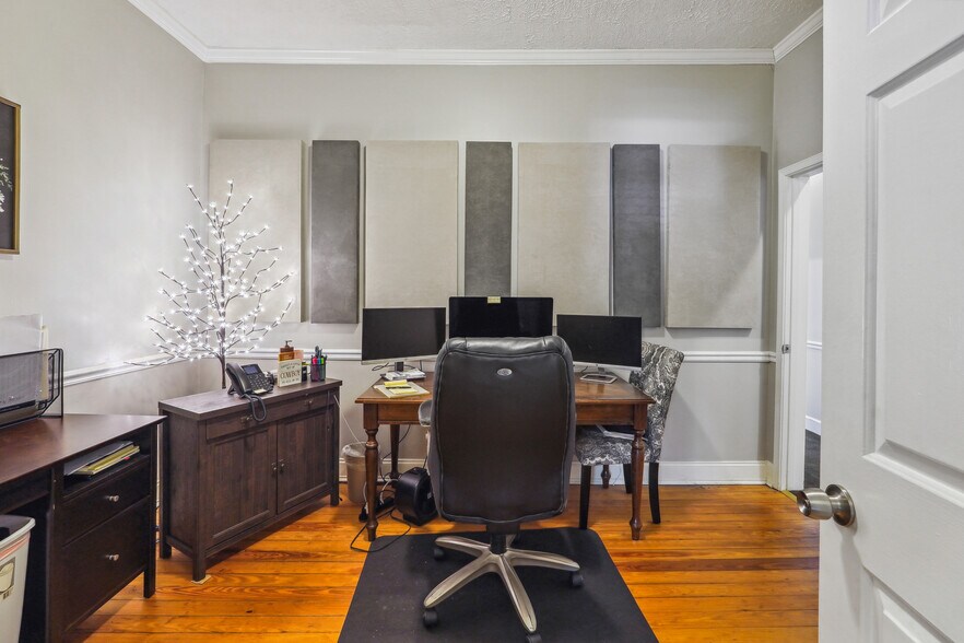 More Photos Of 321 E Main St, Canton Office Residential For Sale