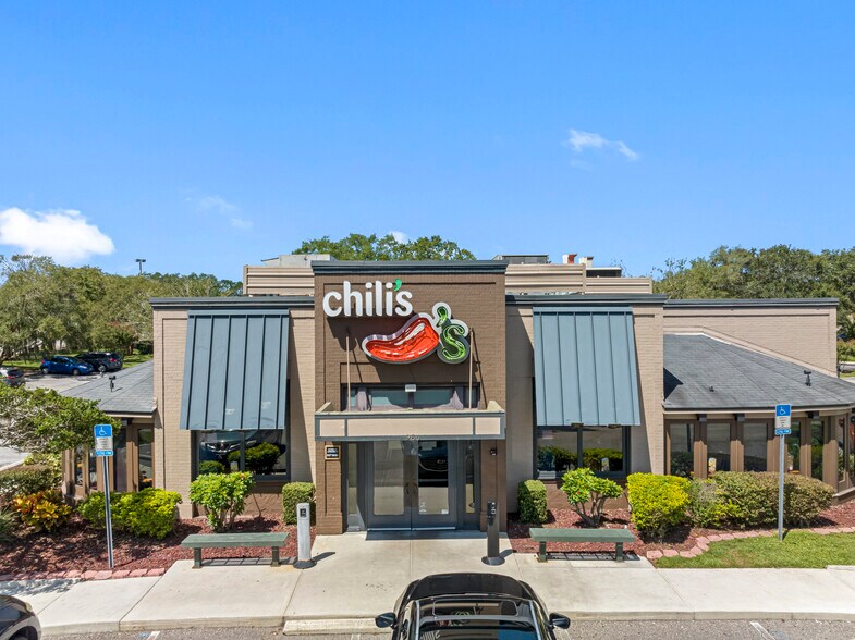 Primary Photo Of 3980 US Highway 98 N, Lakeland Restaurant For Sale