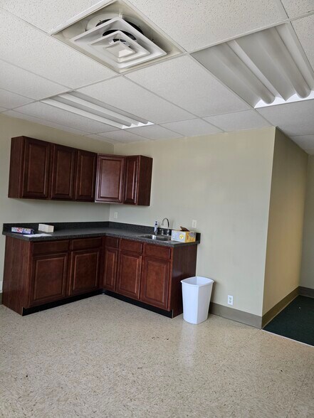 More Photos Of 1777 Mcduff Ave N, Jacksonville Service For Lease