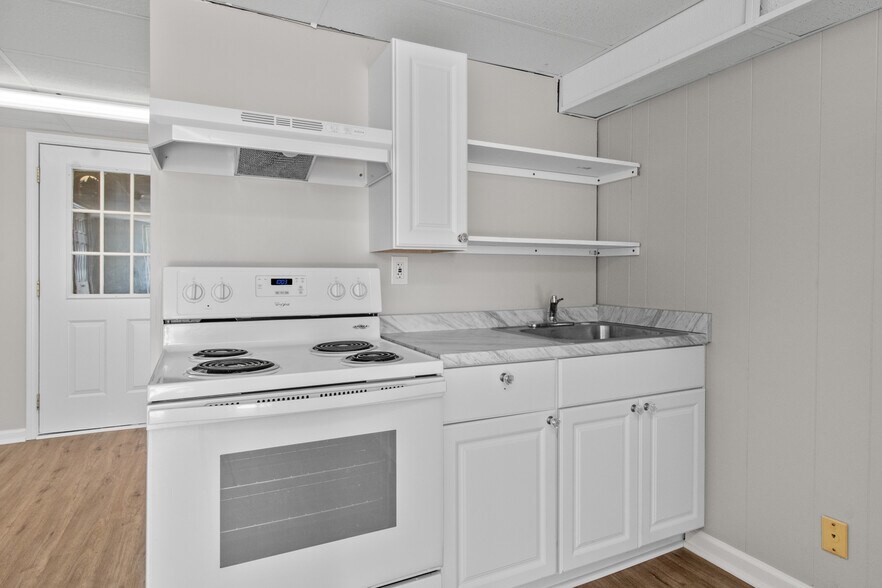 More Photos Of 162 Condor Ct, Clarksville Apartments For Sale