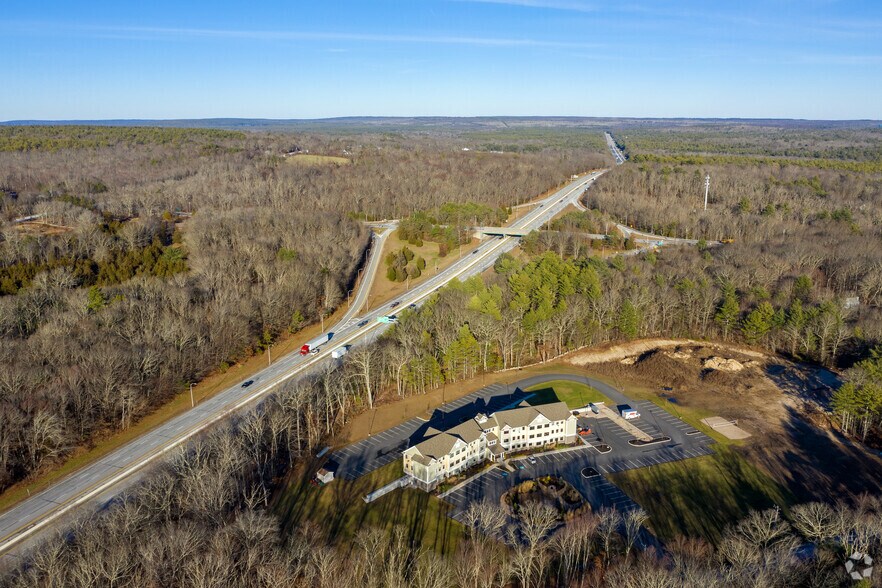 More Photos Of 80 Palmer Cir, Hope Valley Office For Lease