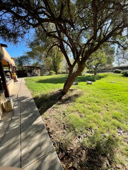 More Photos Of 1804 E College Blvd, Roswell General Retail For Sale