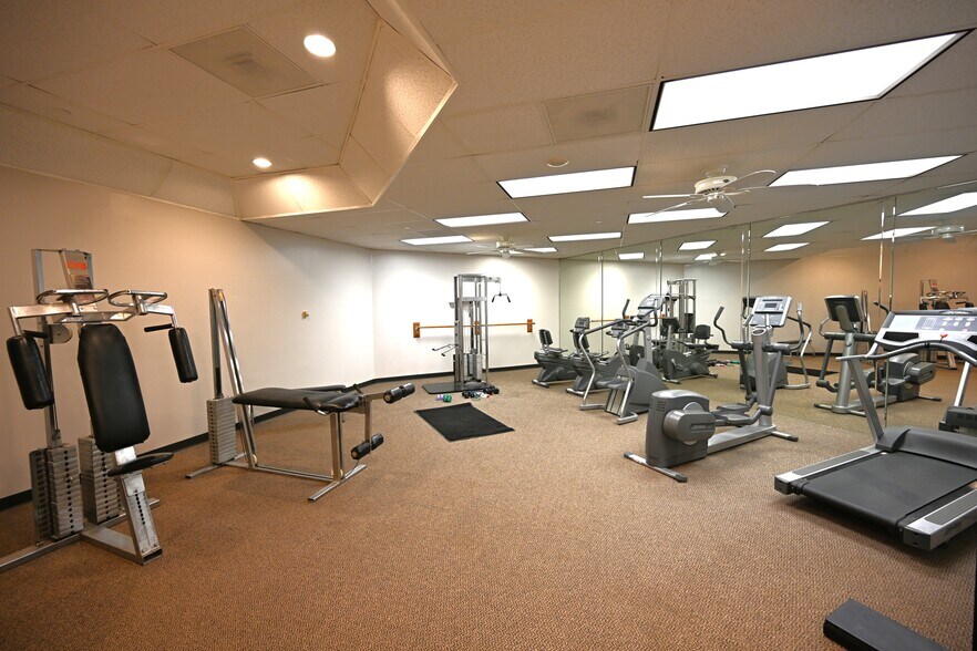 More Photos Of 11111 Katy Fwy, Houston Office For Lease