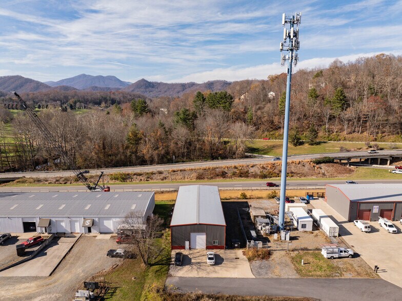 More Photos Of 80 Allegiance ln, Waynesville Warehouse For Lease