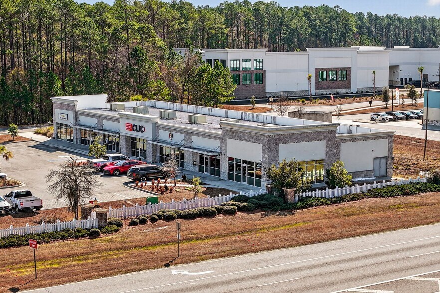 More Photos Of 2 Magnolia Blvd, Port Wentworth Freestanding For Lease