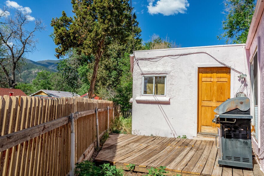More Photos Of 3401 W Pikes Peak Ave, Colorado Springs Apartments For Sale