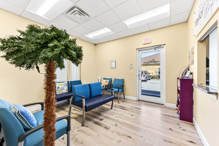 More Photos Of 6520 3rd St, Rockledge Medical For Sale