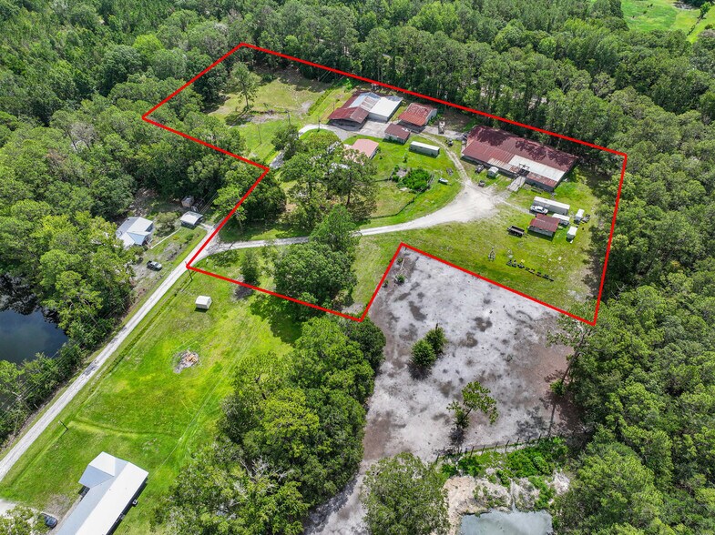 More Photos Of 2856 NE 187th St, Starke Manufacturing For Sale