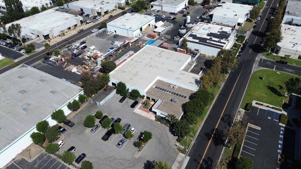 More Photos Of 11711 Monarch St, Garden Grove Warehouse For Sale