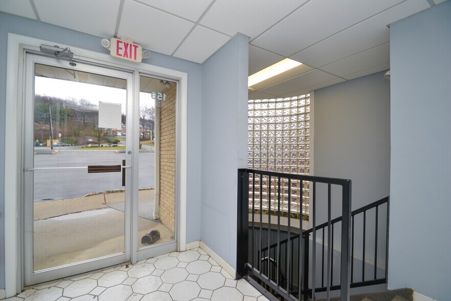 More Photos Of 159 Us Highway 46, Rockaway Office For Lease