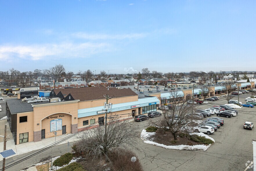 More Photos Of 1025 W St Georges Ave, Linden Storefront Retail Office For Lease