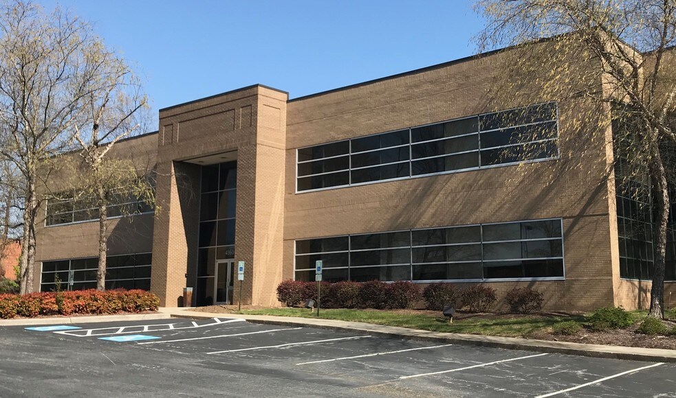 More Photos Of 4160 Piedmont Pky, Greensboro Office For Lease